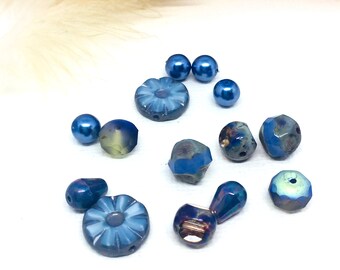 10 beads Cornflower Blue with Gold Czech Glass Flower Beads 14mm
