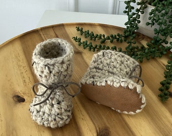 0-6 mths Oatmeal Thick Baby Booties Gender Neutral