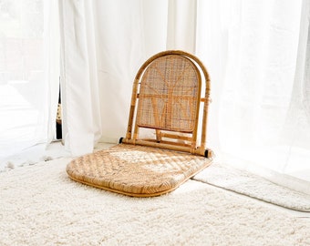 Rattan Beach Chair Meditation / Portable & Foldable - The Malibu Easy Chair