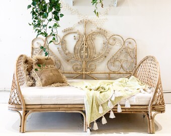 Vintage cheap rattan daybed