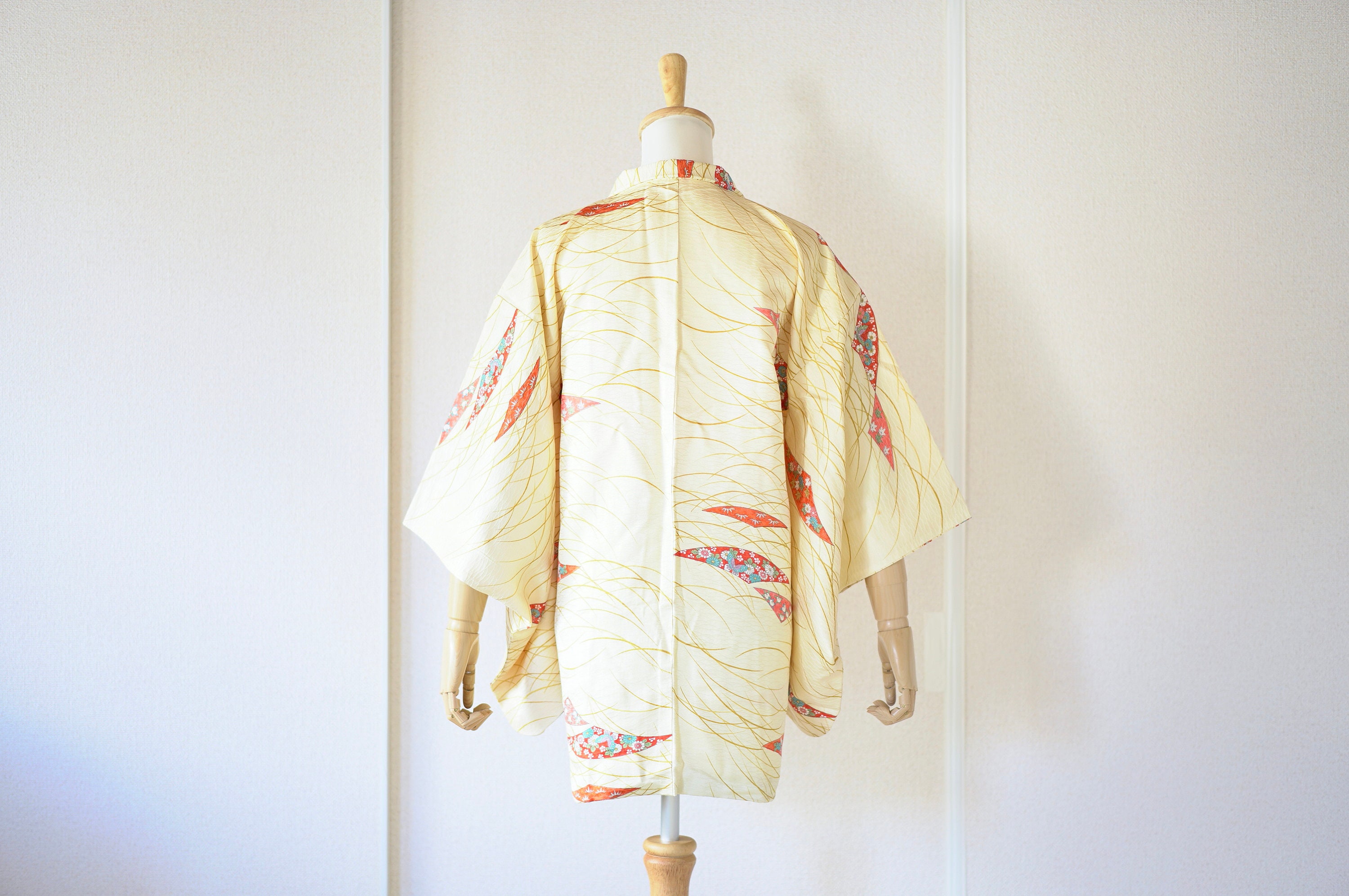 Elegant kimono yellow kimono traditional kimono authentic Etsy