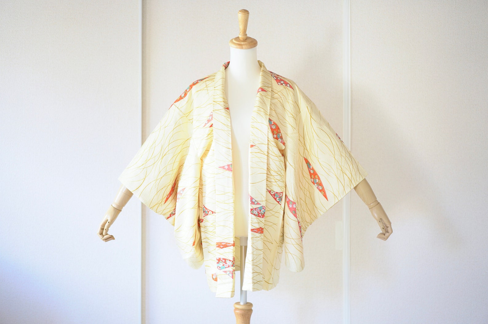 Elegant kimono yellow kimono traditional kimono authentic Etsy