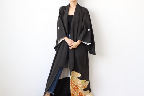 embroidered Tomesode kimono,EXCELLENT VINTAGE, bl