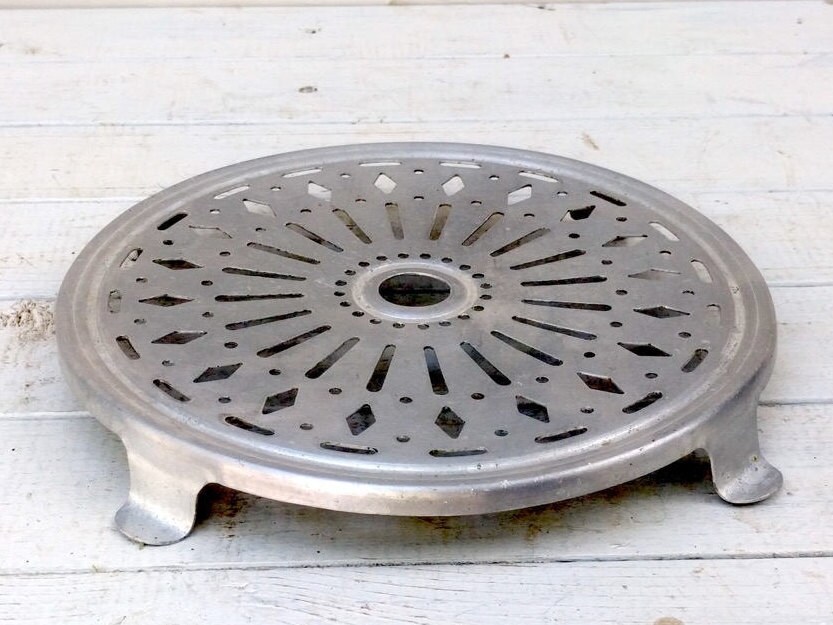 Polid aluminium Trivet