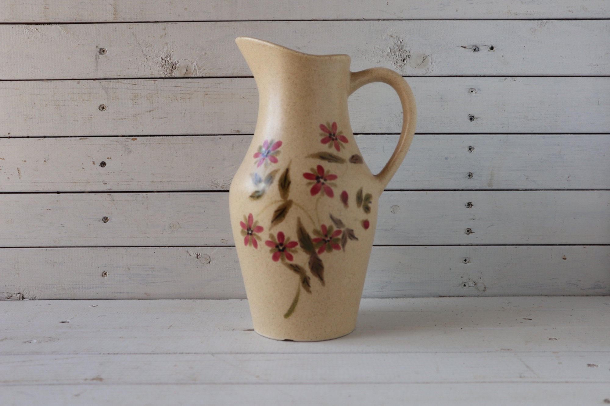 Vase en Faïence de Farah Vallauris, Pink Flower Design