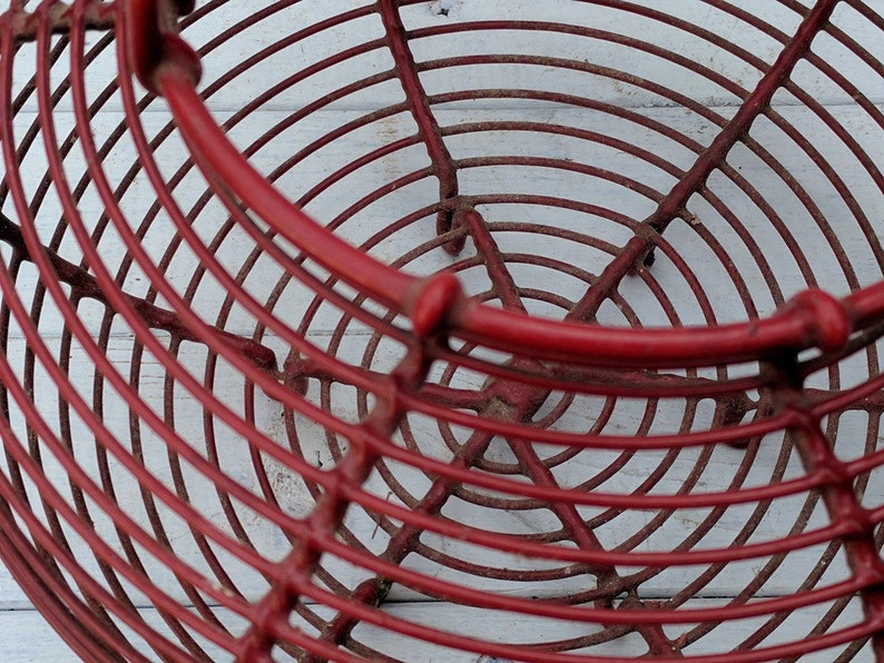 Red Plasticcoated Wire Egg Basket Vintage French Farmhouse Etsy