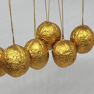 Walnussschale Weihnachtsverzierung/Weihnachtsbaum-Goldverzierung/Walnuss-hängende Verzierung/goldene Walnussschale/Gold-Weihnachtsdekor