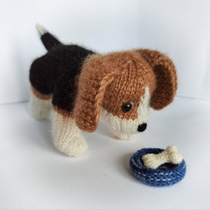 Realistic Knitted Beagle Dog as a perfect  Dog lover gift * Knitted Dog Replica * Beagle dog replica