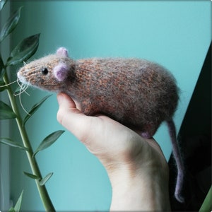 Knitted Realistic Rat Toy * Custom Rat replica as Pet Memorial Gift