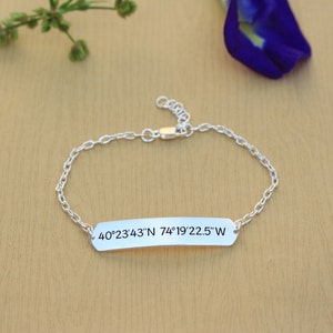 Delicate Coordinates bracelet - Location Bracelet - Bridesmaid Gift - Personalized Latitude Longitude Jewelry - Valentine Gift