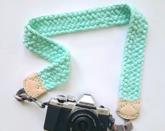 Camera Strap with Braided Fabric Yarn in Mint Aqua Seaglass + Natural Leather Ends, Modern Comfortable Woven Jersey Strap dslr