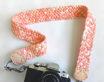 Camera Strap with Braided Fabric Yarn in Peach Coral Pattern + Leather Ends, Modern Comfortable Woven Jersey Strap dslr