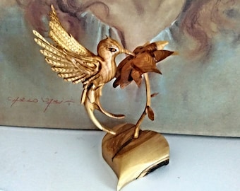 Wooden sculpture, Hummingbird sculpture, Colibri Bird, Flower,Heart,Bird,Bird sculpture, Love gift, Nature, Unique Gift, Handmade Gift.