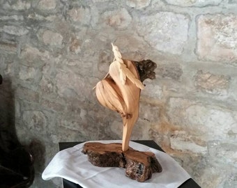 Friedliches Herz.  Liebesherz. HolzHerz Skulptur. Olivenholz Skulptur. Uniqe Skulptur. Olivenholz. Liebesgeschenk.