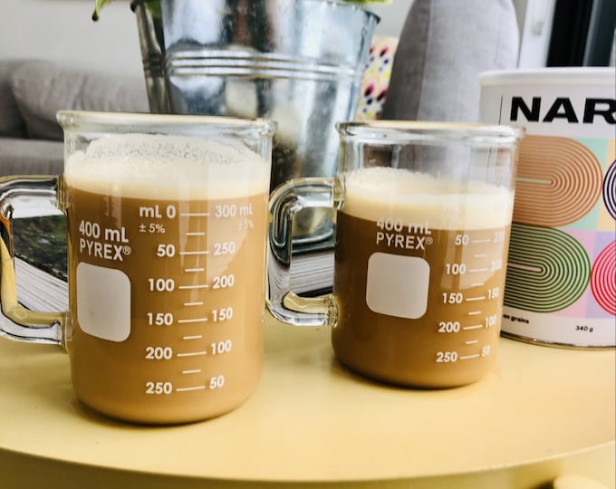 Package of 2 PYREX CORNING 400ml Coffee Beaker Mugs (Boy design) Brand New in Box - Limited Edition - Handcrafted in Germany