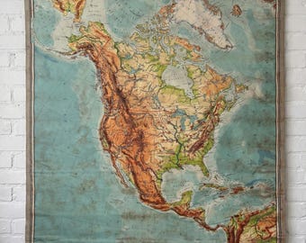 1963 Original Vintage School Map North America (french)