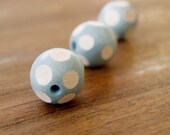 Dyed light blue 25mm wood balls, wood balls, wood beads, fashion jewelry, dyed balls, jewelry supplier, jewelry making, W19LB