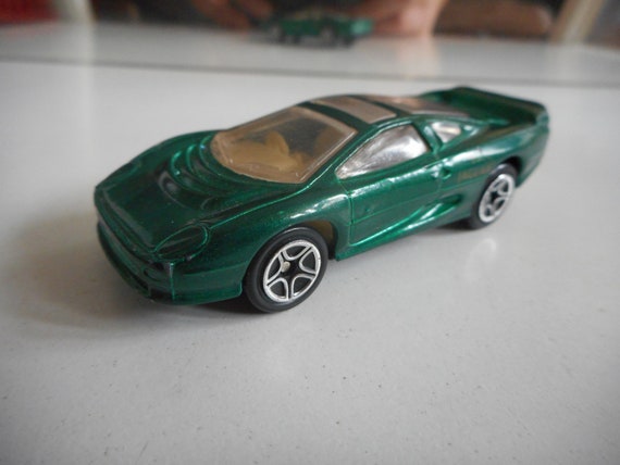 matchbox jaguar xj220