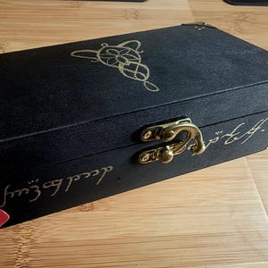 Lord of the rings ring box Box d 9.5x17.5x5.5cm