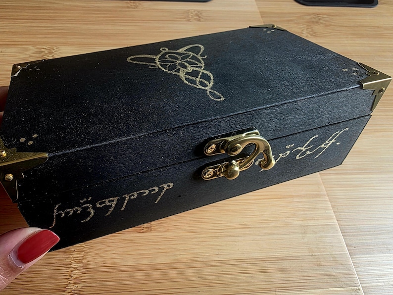 Lord of the rings ring box Box d 9.5x17.5x5.5cm