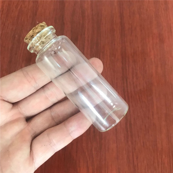 Mini Glass Bottles with Cork Stoppers, Mini Vials Cork, Tiny Glass Jars for Favors Wedding Party Supplies DIY Crafts, Baby Shower Favors, School