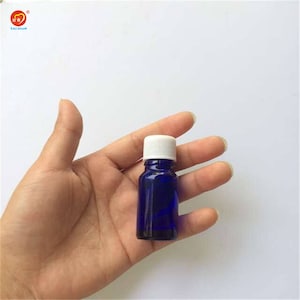 12pcs 10ml 15ml 20ml 30ml 50ml 100ml Glass Bottles with White Cap Blue Esssentail Oil Bottles Jars Containers