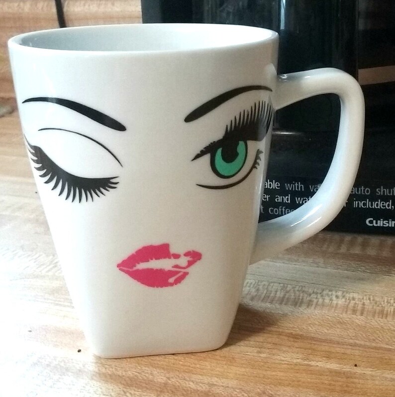 Wink Gesicht Kaffeebecher Gift Lippen Tasse Kaffee Wählen Sie Ihre Farbe Augen Wählen Sie Ihre Farbe Lippen Kaffeebecher Personalisieren