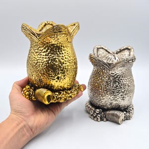 alien egg prop gold plated decor. Not 3D printed. xenomorph paperweight. Handmade