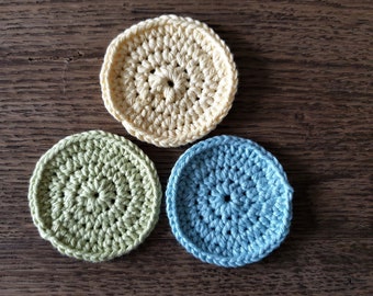 set of 3 make-up remover pads in pastellic colors