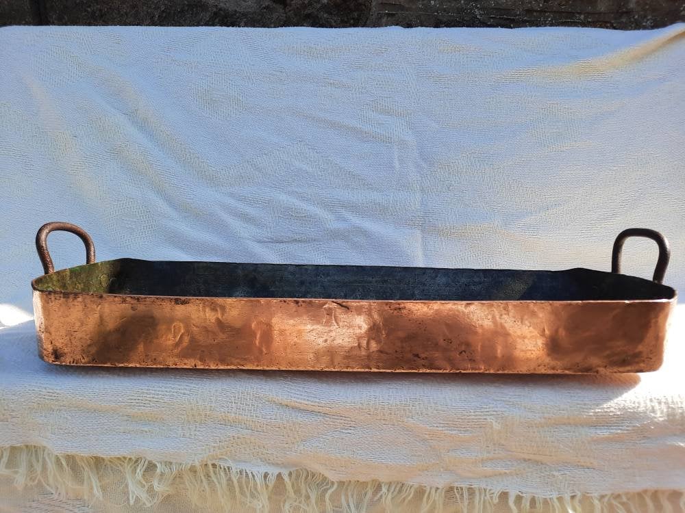 Antique bakeware deals