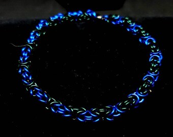 Handcrafted Chainmaille byzantine bracelet in silver enameled copper  rings in shades of blues and teals