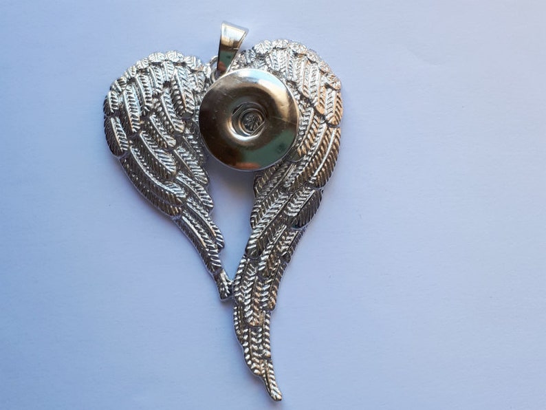 Necklace Pendant 1 Large Wing Charms Snap Button Antique Silver Tone