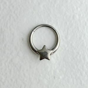 1 PC- 16g Implant Grade Titanium Star Septum Clicker - Daith Clicker - 16g Clicker