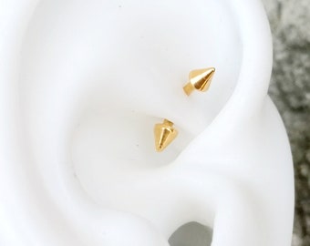 1 PC  ‣ 16g -Implant Grade Titanium - PVD Gold -  Minimalist Rook -Gold Eyebrow Piercing