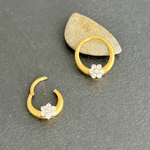 1 PC-16g Implant Grade Titanium Flower Septum Clicker - Daith Clicker - 16g Clicker