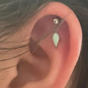 NEW ‣18g 16g ‣ Verified Titanium • Man Made Opal Labret Stud • Internally Threaded Labret Stud • Helix Stud • Hypoallergenic Piercing