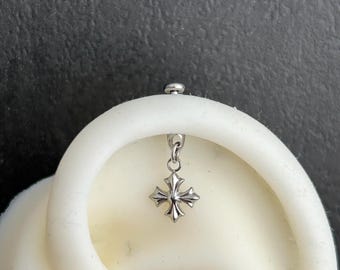 20g 18g 16g 14g ‣ Implant Grade Titanium Push In Earring • Vertical Labret Helix Gauge