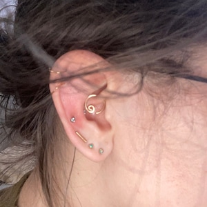 NEW ! 20 18  gauge Daith Earring