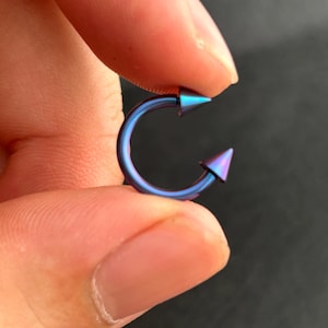 1 PC-16g 14g  - Blurple Implant Grade Titanium  -  Spike Septum Horseshoe - Nose Horseshoe - Cartilage -Daith Horseshoe