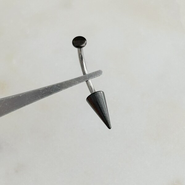 1 pc 16g  6 8 10 mm - Implant Grade Titanium - Curved Barbell - Vertical Lip ring