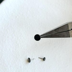 1 pièce -20 g 18 g 16 g 14 g - Disque plat sans filetage PVD titane noir uniquement - Titane ASTM F136 - Goupille enfichable