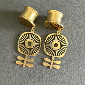 2 PCS - Bouchons d&#39;oreilles fleurs - Acier inoxydable - Poids auriculaires - Jauges - Jauges auriculaires