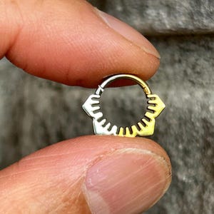 Ready To Ship - 1 PC-16g 8mm - ASTM F136 Implant Grade Titanium -Half Gold Half Silver Flower Septum Clicker - Septum Clicker Daith Clicker