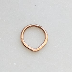 Anneau de septum à chevrons martelé de calibre 20 18 16.