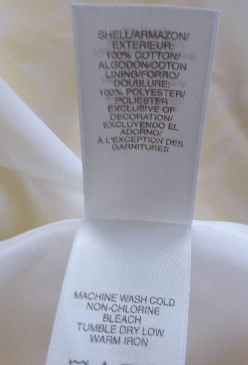 Adorable never used Vintage Liz Claiborne Dress Size 6 in Yellow and White Flower Print.