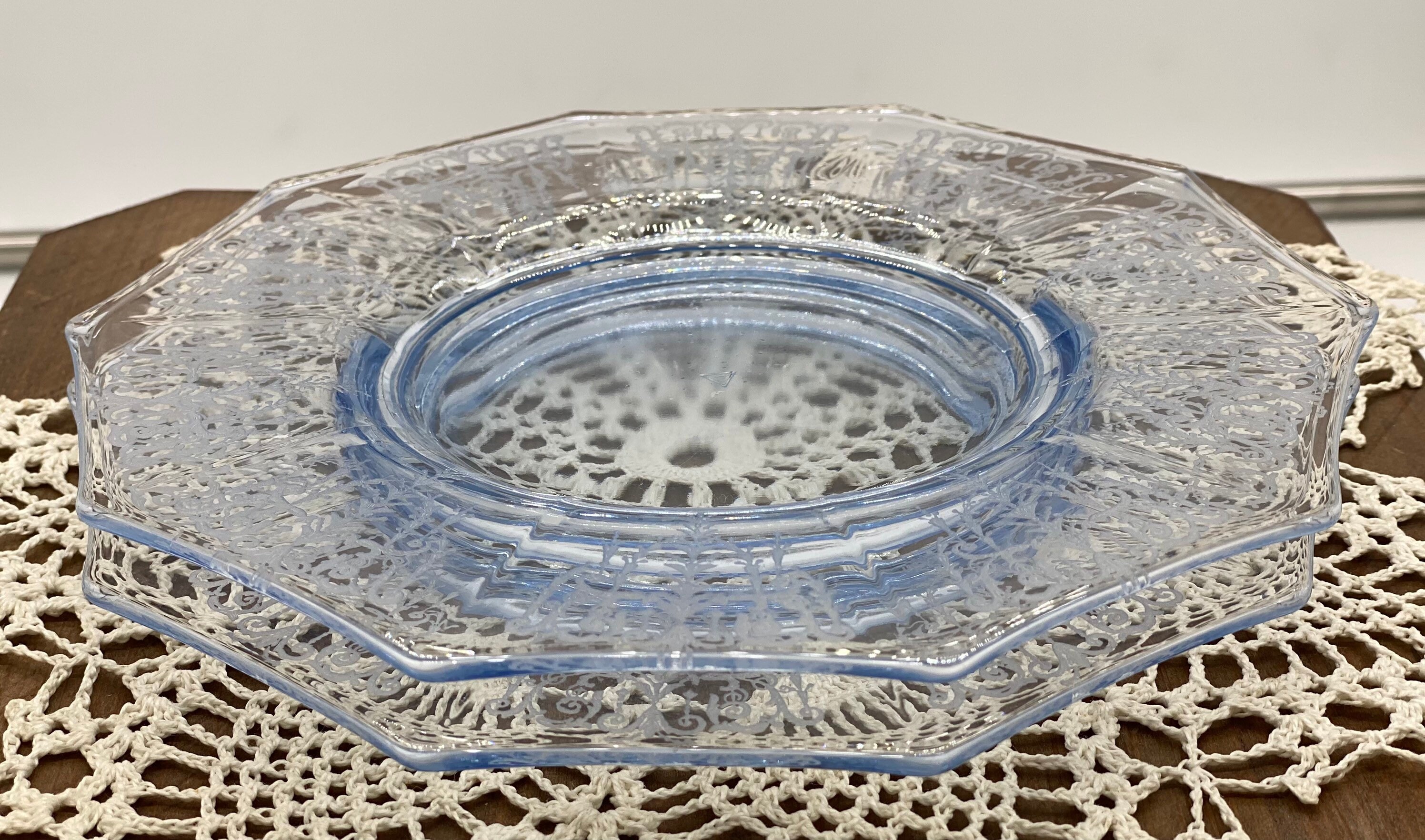 Cambridge Cleo Etch Willow Blue Elegant Depression Glass Luncheon