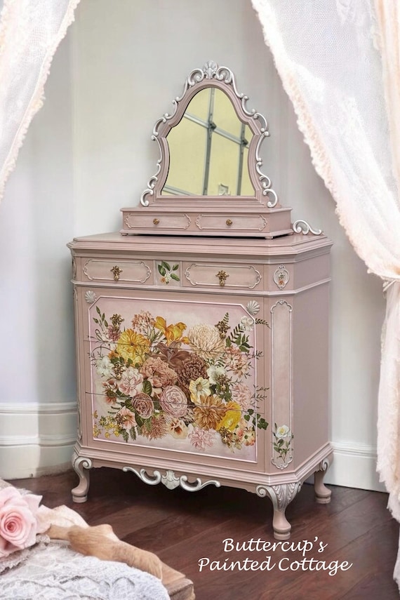 elegant dresses europe LINQ 9186 6-Drawer Dresser main image 1