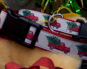 Collier camion de Noël rouge