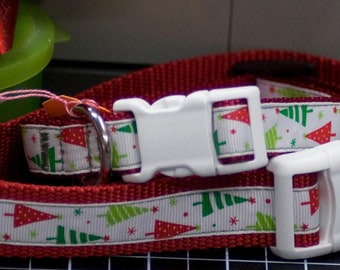 Collier de sapin de Noël rouge