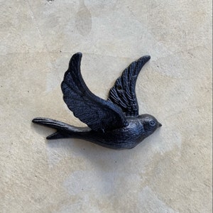 Cast Iron Bird Wall Hook-Rustic Decorative Hanger For Coats, Towels, or Leashes